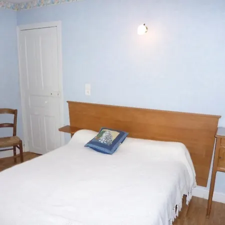 度假居 6 Pers A Thiezac, Balcon, Terrasse, Animaux Admis - Fr-1-742-622